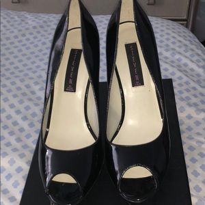 Steve Madden Black patent leather peep toe